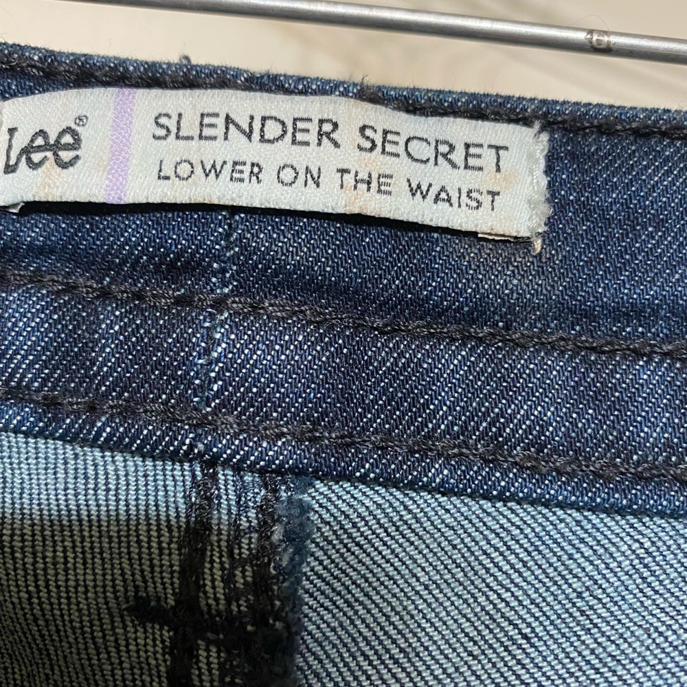 Jeans - Picture 2 of 4